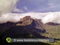 Le Piton des Neiges vu de l`Ilet à Cordes